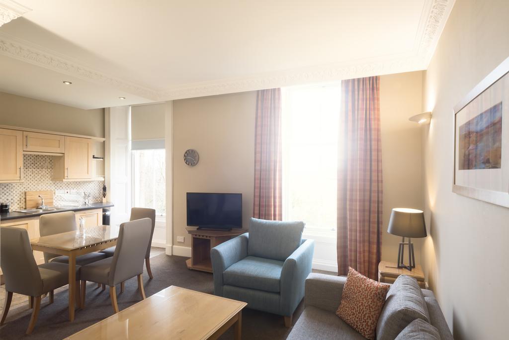 Fountain Court Apartments - Royal Garden Edinburgh Ruang foto